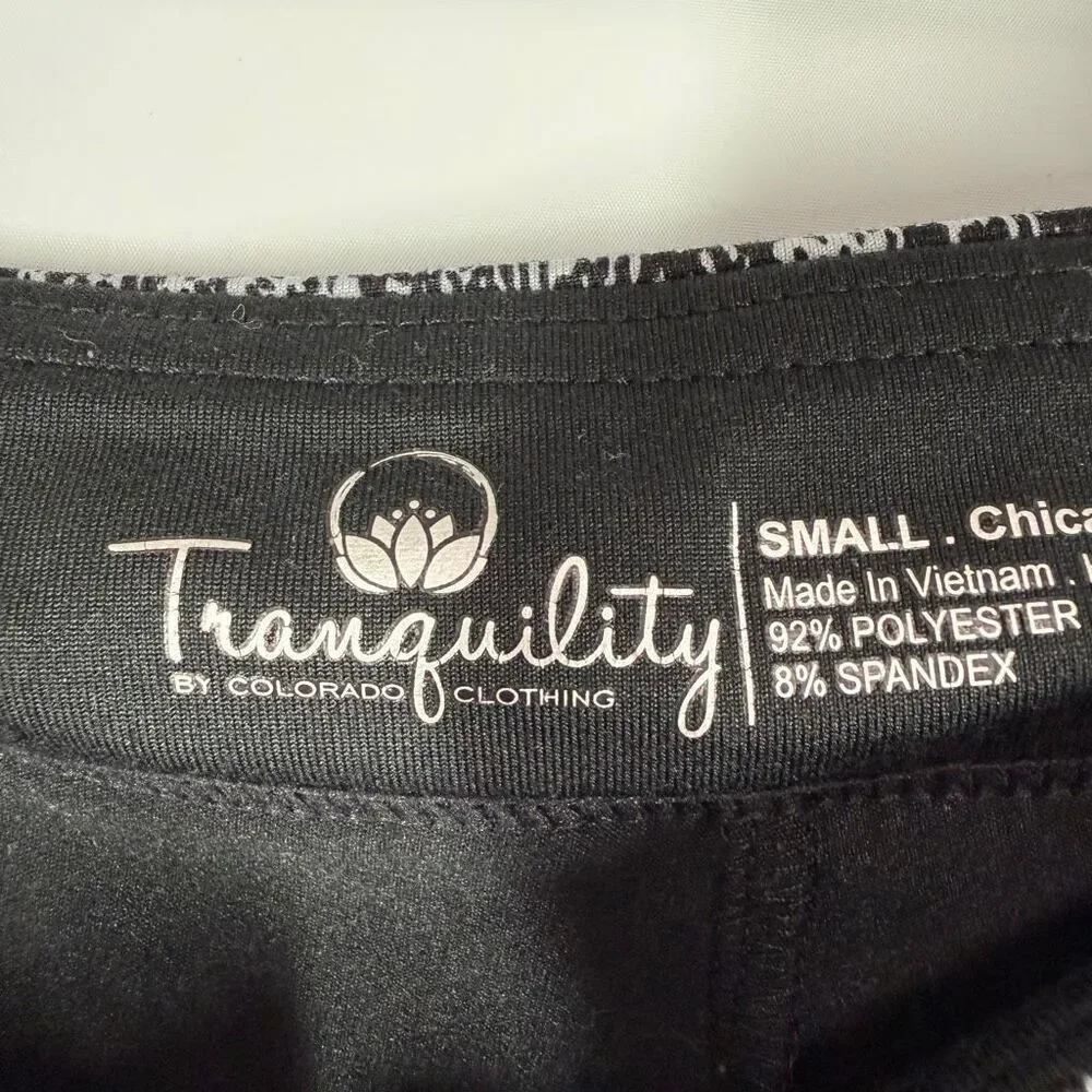 Tranquility Colorado clothing black white pull on athletic skort size small